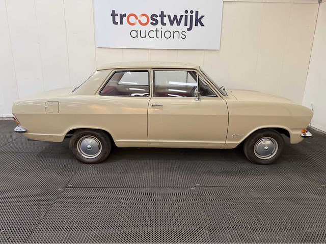 Opel - kadett -1.1 standard - oldtimer - 1969 - afbeelding 25 van  29