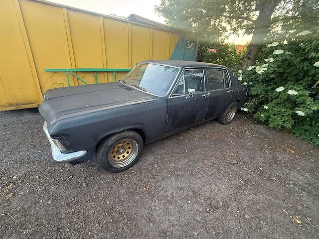 Opel - kapitaen - car - 1970 - afbeelding 1 van  5