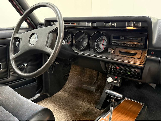 Opel - kapitan b - oldtimer - 6 cilinder - lpg - 1969 - afbeelding 2 van  32