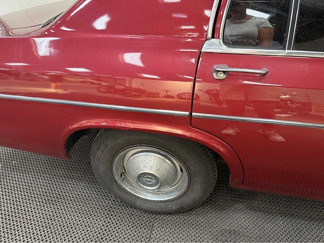 Opel - kapitan b - oldtimer - 6 cilinder - lpg - 1969 - afbeelding 28 van  32