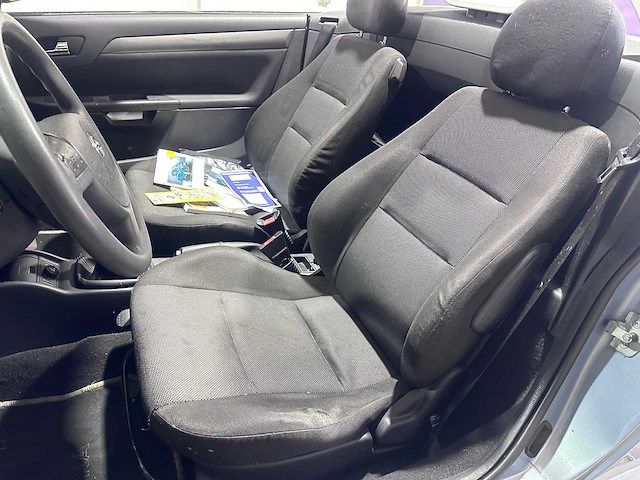 Opel - tigra twintop - 1.4-16v enjoy - 09-pvf-7 - afbeelding 2 van  18