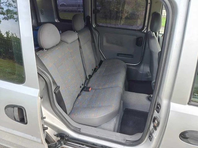Opel - tour benzine/lpg - 1.6 comfort - 82-ll-kl - afbeelding 3 van  17