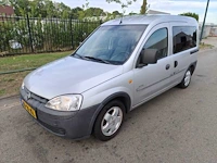 Opel - tour benzine/lpg - 1.6 comfort - 82-ll-kl