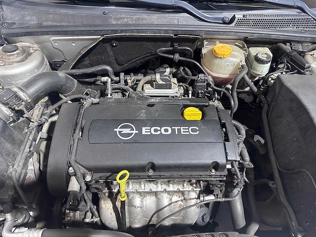 Opel - vectra gts - 1.8-16v business - 75-jlz-7 - afbeelding 11 van  21