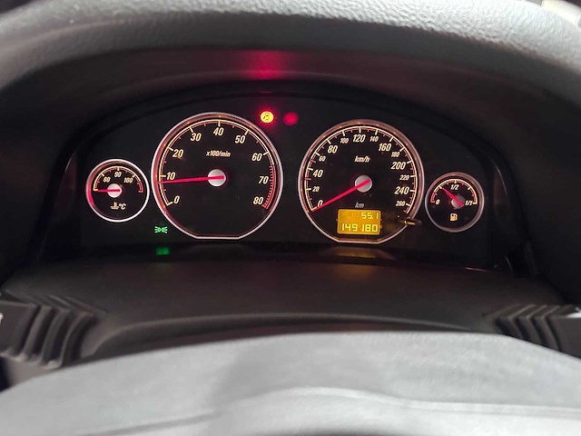 Opel - vectra gts - 2.2-16v sport - 85-xb-gb - afbeelding 2 van  19