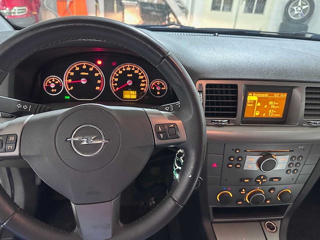 Opel - vectra gts - 2.2-16v sport - 85-xb-gb - afbeelding 19 van  19