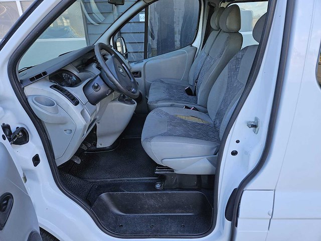 Opel - vivaro - 2.5 cdti l1h1 crewcab - car - 2006 - afbeelding 4 van  17