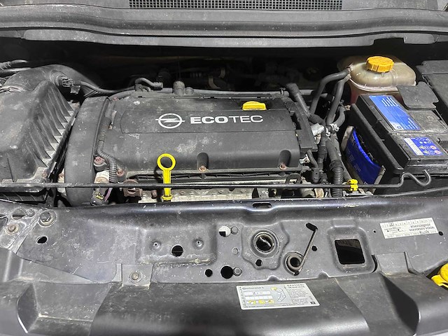 Opel - zafira - 1.6 111 y. ed. - 98-rjs-6- 2011 - afbeelding 8 van  17
