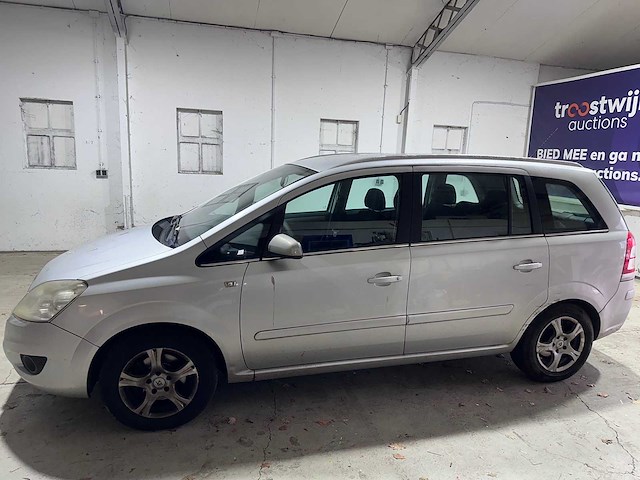Opel - zafira - 1.6 temptation - 20-sfv-6 - afbeelding 11 van  18