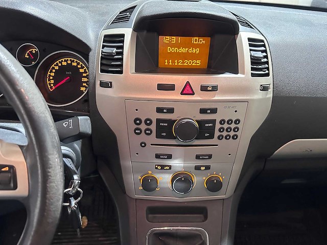 Opel - zafira - 1.6 temptation - 20-sfv-6 - afbeelding 5 van  16