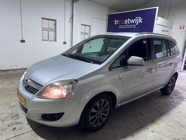 Opel - zafira - 1.8 111 y. ed. - 06-rhh-5 - afbeelding 1 van  19