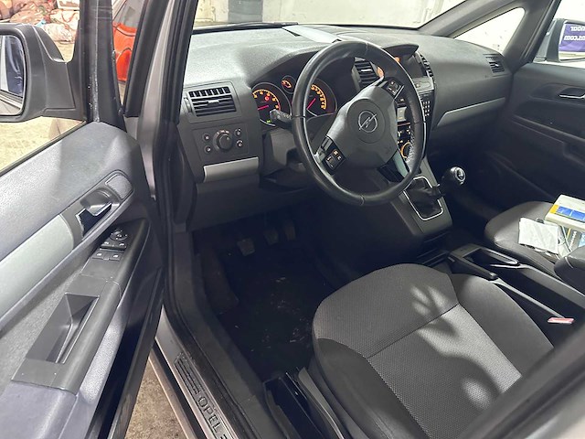 Opel - zafira - 1.8 111 y. ed. - 06-rhh-5 - afbeelding 17 van  19