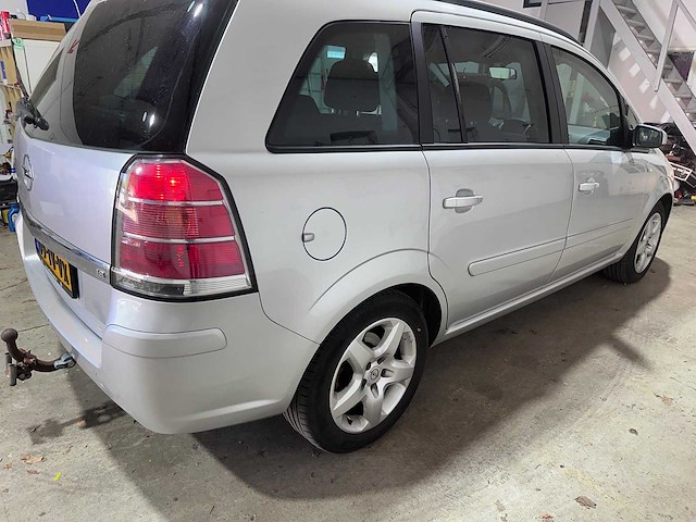 Opel - zafira - 1.8 enjoy - 09-tv-vx- 2007 - afbeelding 11 van  16