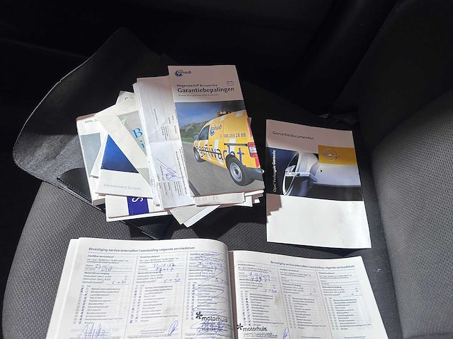 Opel - zafira - 1.8 enjoy - 86-tn-gl - afbeelding 9 van  17