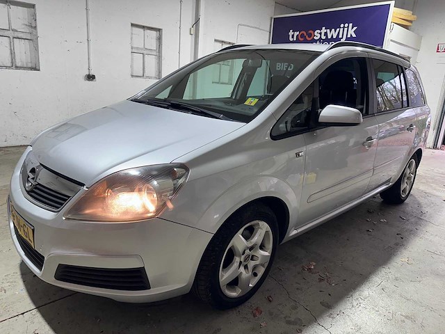 Opel - zafira - 1.8 enjoy - 86-tn-gl - afbeelding 1 van  17
