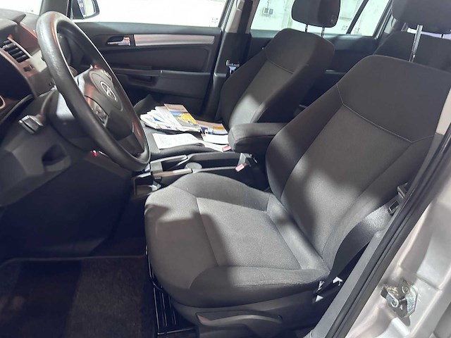 Opel - zafira - 1.8 enjoy - 86-tn-gl - afbeelding 6 van  17