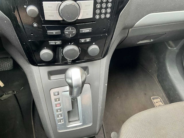 Opel - zafira - 1.9 cdti cosmo - automaat - personenauto - 2010 - afbeelding 8 van  18