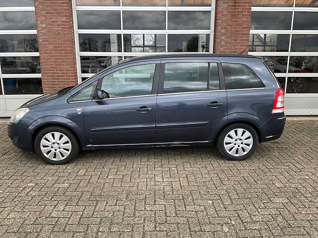 Opel - zafira - 1.9 cdti cosmo - automaat - personenauto - 2010 - afbeelding 28 van  31