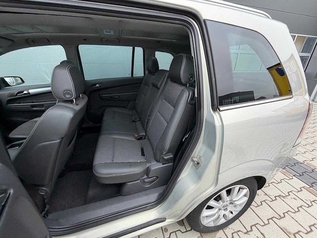 Opel - zafira - 1.9 cdti cosmo - personenauto - 2007 - afbeelding 7 van  27