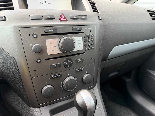 Opel - zafira - 1.9 cdti cosmo - personenauto - 2007 - afbeelding 8 van  27