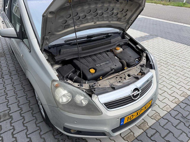 Opel - zafira - 1.9 cdti cosmo - personenauto - 2007 - afbeelding 11 van  27