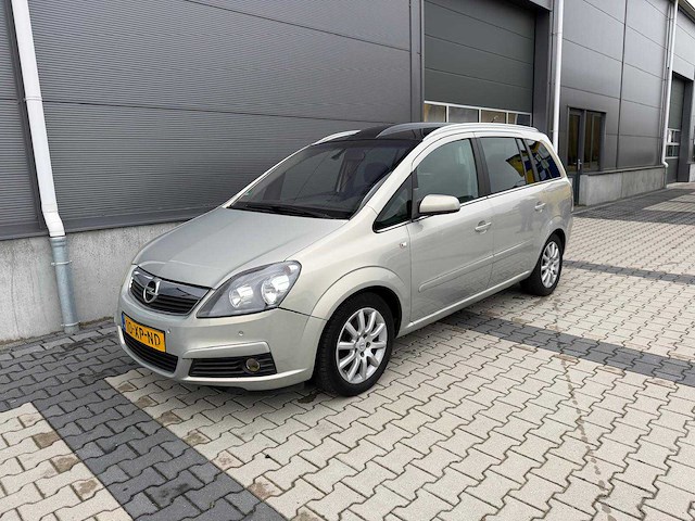 Opel - zafira - 1.9 cdti cosmo - personenauto - 2007 - afbeelding 1 van  27