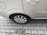 Opel - zafira - 1.9 cdti cosmo - personenauto - 2007 - afbeelding 13 van  27
