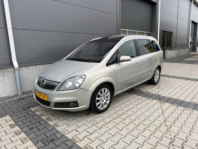 Opel - zafira - 1.9 cdti cosmo - personenauto - 2007 - afbeelding 1 van  27