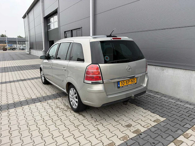 Opel - zafira - 1.9 cdti cosmo - personenauto - 2007 - afbeelding 12 van  16