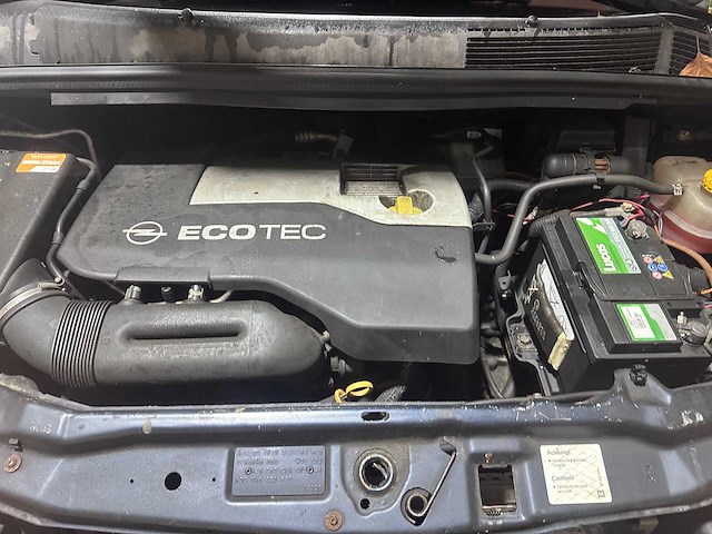 Opel - zafira - 2.2-16v elegance - 49-jp-ln - afbeelding 11 van  21