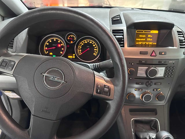 Opel - zafira - 2.2 enjoy - 32-tk-lv - afbeelding 18 van  18