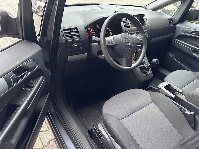 Opel - zafira - 2.2 executive - 55-tn-kv - afbeelding 6 van  8