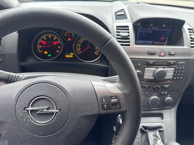 Opel - zafira - 2.2 temptation - 46-zf-kd - afbeelding 8 van  9