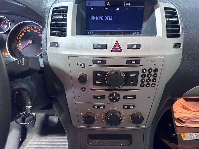 Opel - zafira - 2.2 temptation 7 p- 89-gfz-9 - afbeelding 4 van  13