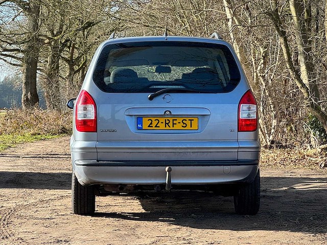 Opel - zafira - 7 persoons - 1.6-16v maxx- 2005 - 22-rf-st - afbeelding 17 van  20