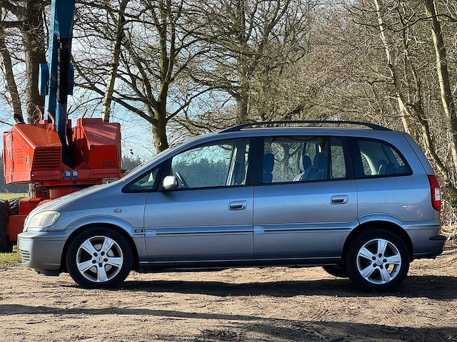 Opel - zafira - 7 persoons - 1.6-16v maxx- 2005 - 22-rf-st - afbeelding 19 van  20