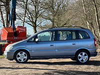 Opel - zafira - 7 persoons - 1.6-16v maxx- 2005 - 22-rf-st - afbeelding 19 van  20