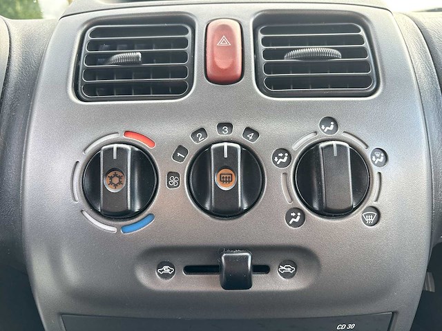 Opel agila 1.0-12v flexx cool 2005 | 32-rs-jb - afbeelding 9 van  19