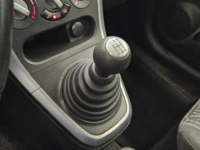 Opel agila 1.0 edition | 04-trb-4 - afbeelding 2 van  15