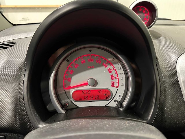 Opel agila 1.0 essentia kr-367-h - afbeelding 6 van  22