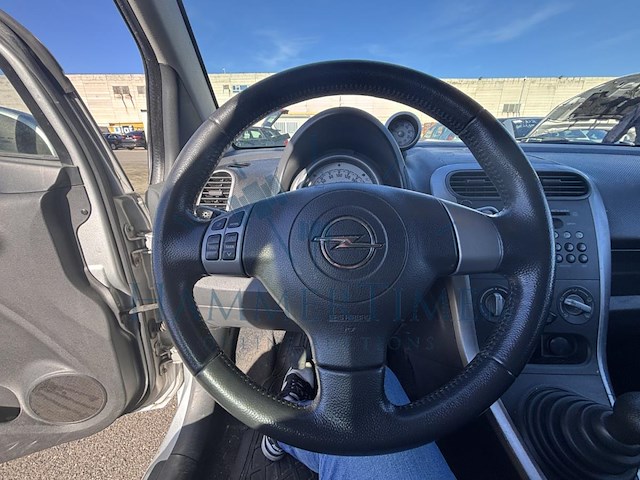 Opel agila 1.0i enjoy, 2010 - afbeelding 13 van  29