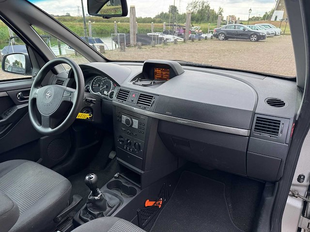 Opel agila 1.2 enjoy 27-hsz-7 - afbeelding 17 van  18