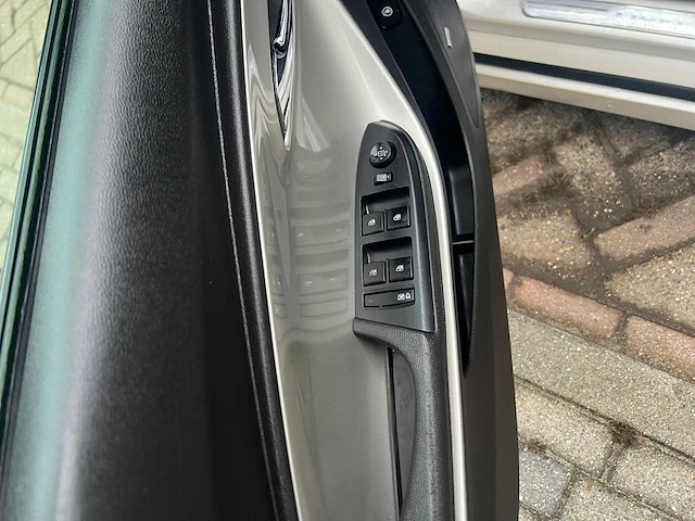 Opel ampera 1.4 automaat, 1-svp-43 - afbeelding 13 van  26