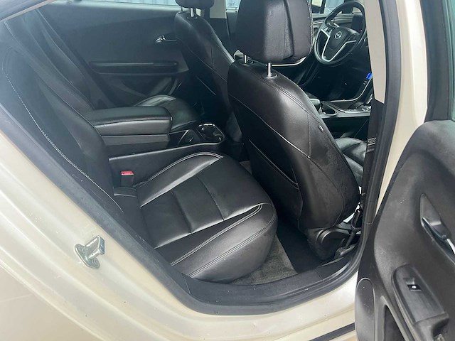 Opel ampera 1.4 automaat, 1-svp-43 - afbeelding 16 van  26