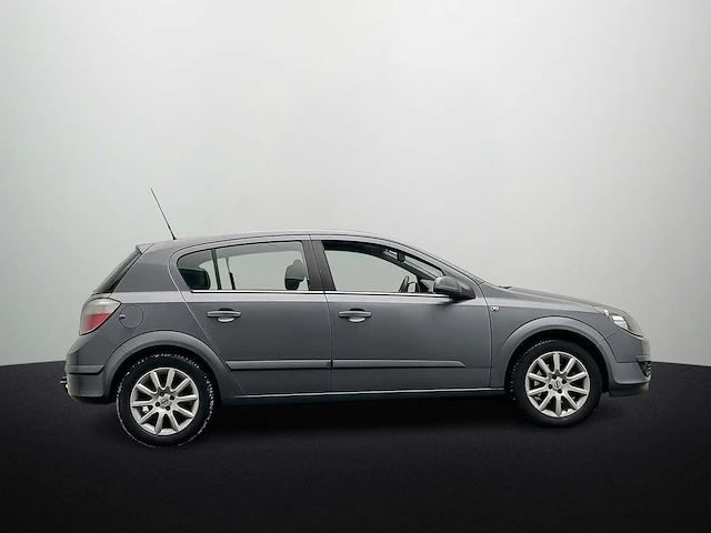 Opel astra 1.4 elegance 2005 | 95-rk-jl - afbeelding 2 van  18