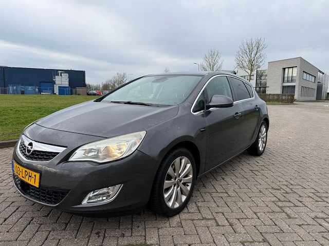 Opel astra 1.4 turbo cosmo, 03-lph-1 - afbeelding 1 van  18