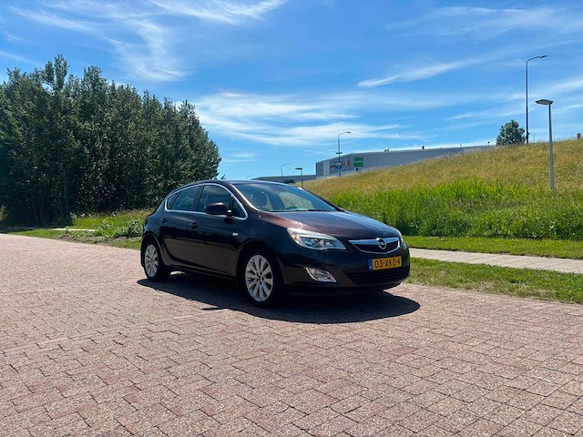 Opel astra 1.4 turbo cosmo 2012 | 03-xkd-4 i - afbeelding 2 van  13