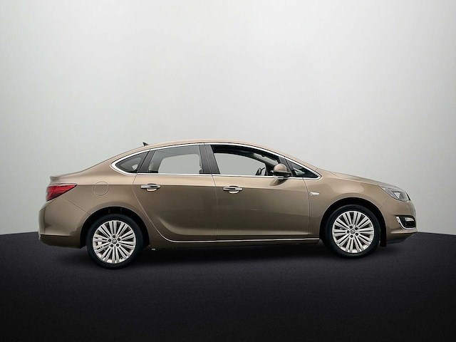 Opel astra 1.4 turbo cosmo 2012 | 62-xzp-9 - afbeelding 2 van  12