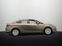 Opel astra 1.4 turbo cosmo 2012 | 62-xzp-9 - afbeelding 2 van  12