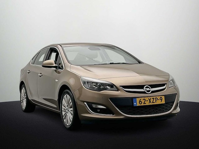 Opel astra 1.4 turbo cosmo 2012 | 62-xzp-9 - afbeelding 9 van  12